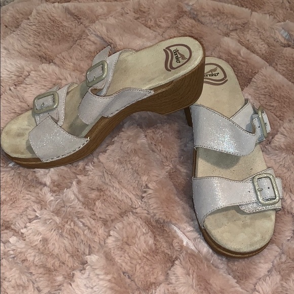 Dansko Shoes - Dansko Sophie ivory gold sandals